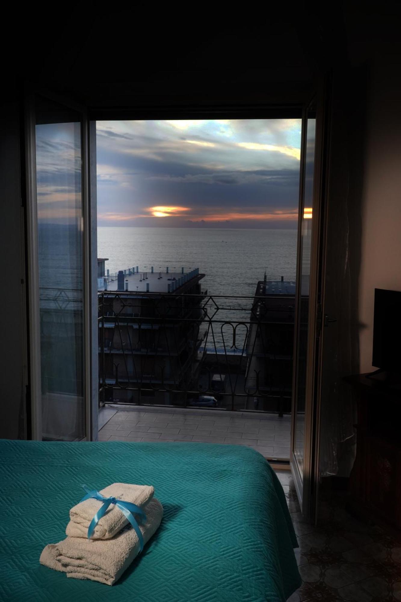 House Of Sun 2016 Apartment Castellammare di Stabia Exterior photo